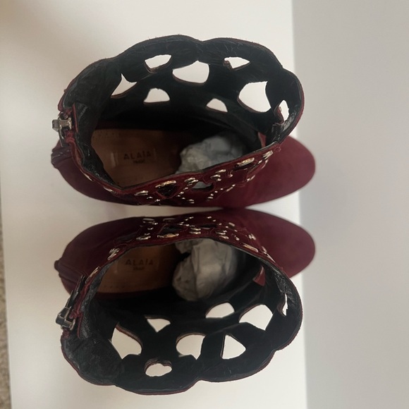 Alaia Donna Boots in Burgundy Size 38 - Picture 3 of 10